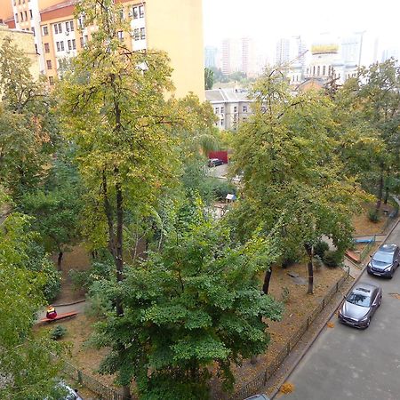 Apartment Olympyska On Velyka Vasylkyvska 45 Kiev Dış mekan fotoğraf