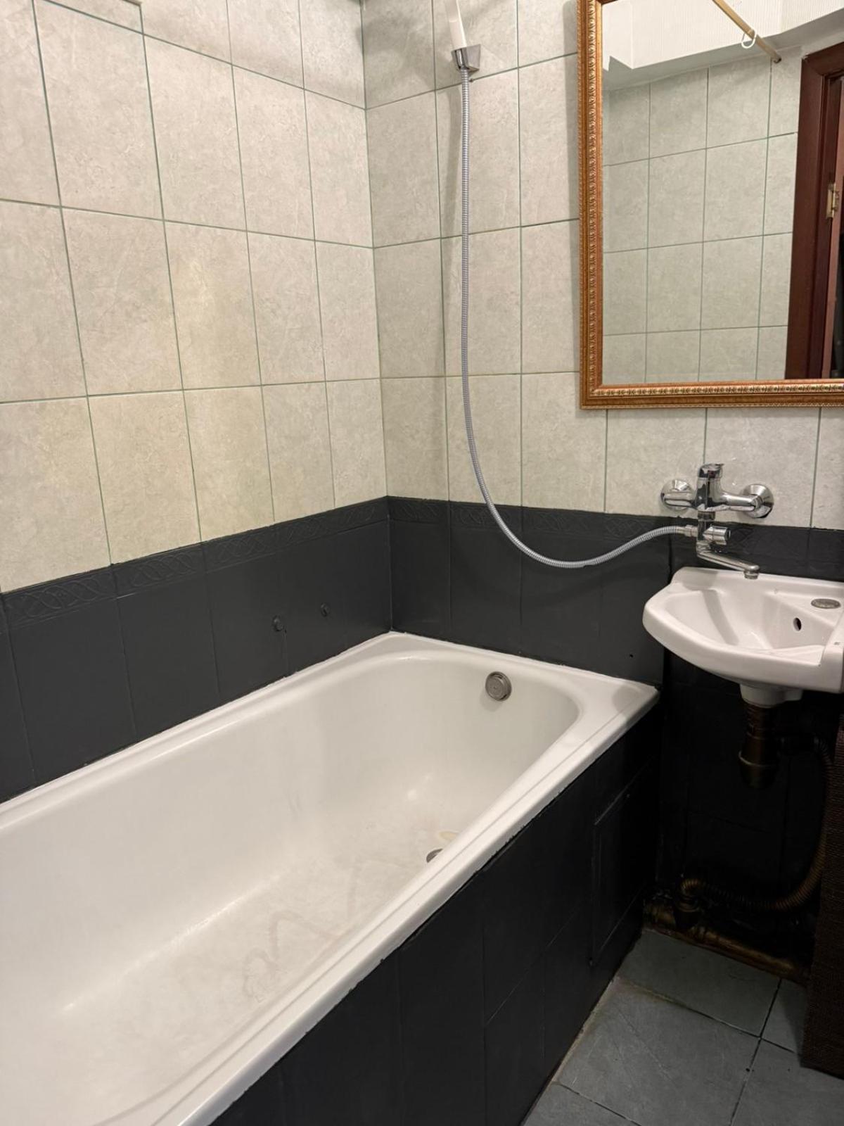 Apartment Olympyska On Velyka Vasylkyvska 45 Kiev Dış mekan fotoğraf